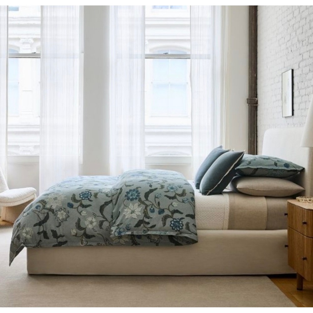 West Elm Botanical Duvet Cover in Blue and Gray - Picture 7 of 11